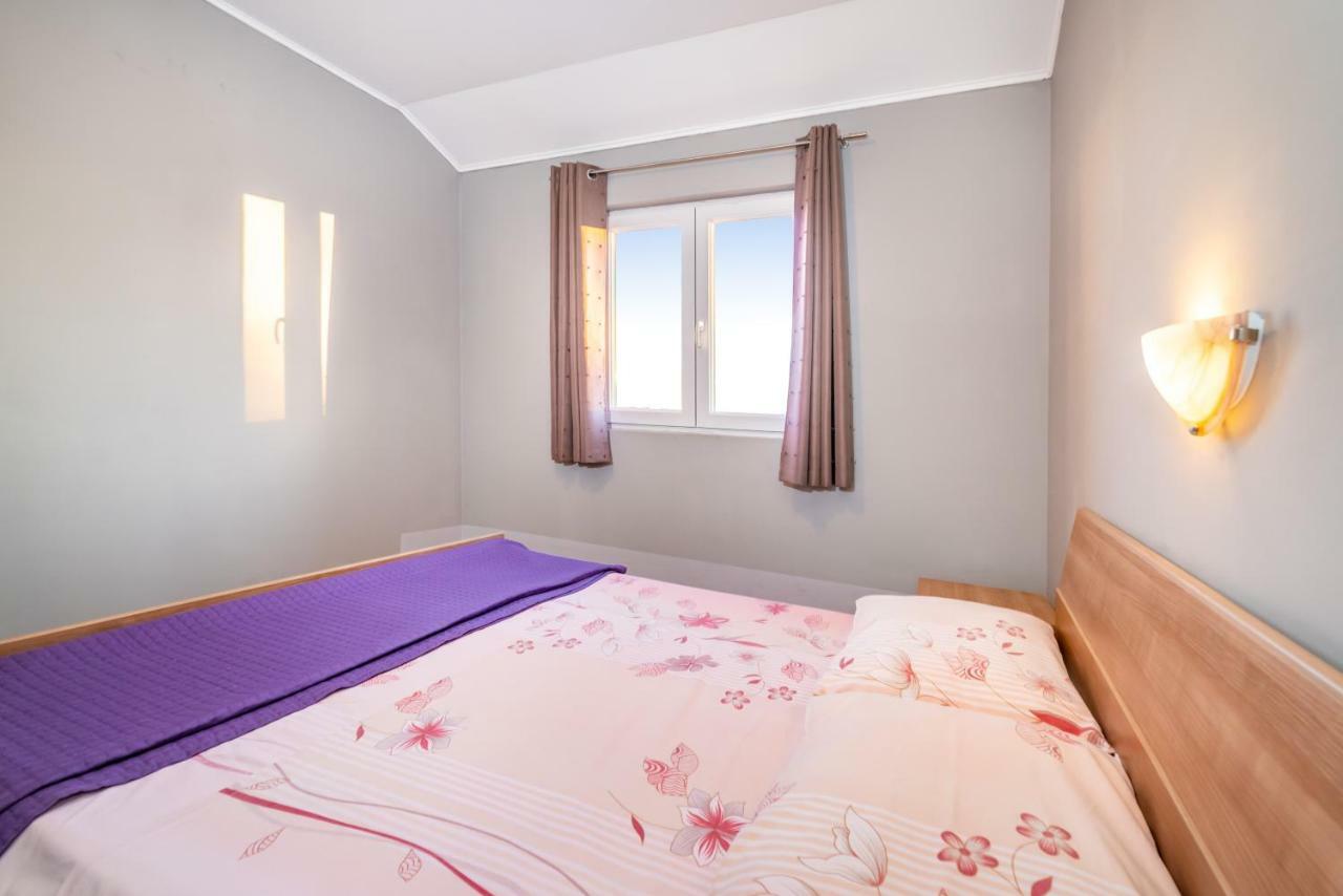 Apartment Adrian Биоград-на-Мору Экстерьер фото