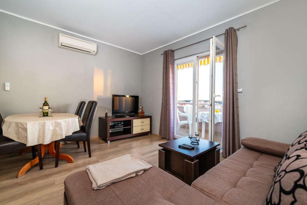 Apartment Adrian Биоград-на-Мору Экстерьер фото