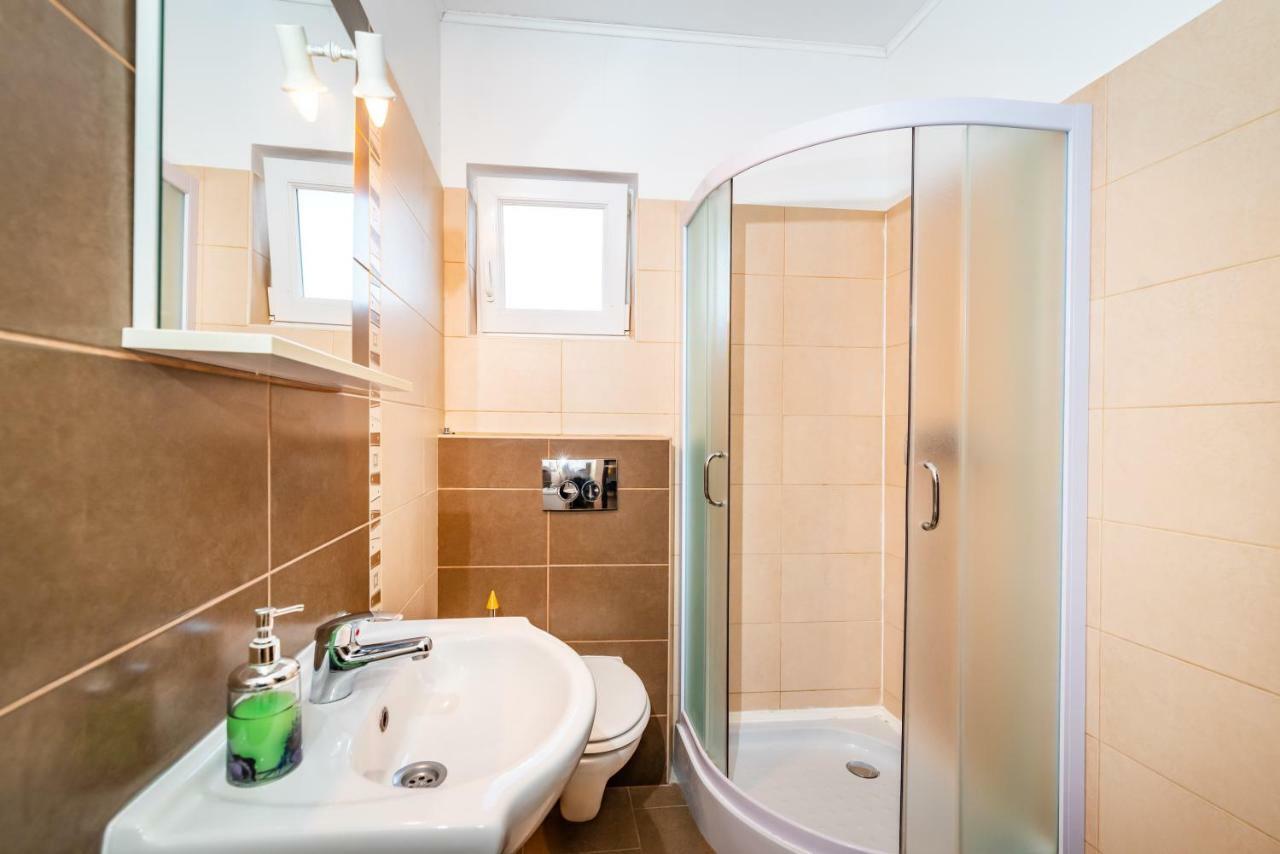 Apartment Adrian Биоград-на-Мору Экстерьер фото